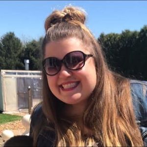 Meet your Posher, Megan